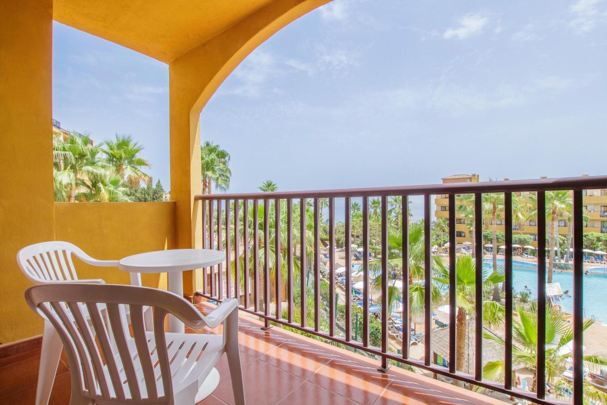 Apartamentos Best Alcazar La Herradura  Eksteriør billede