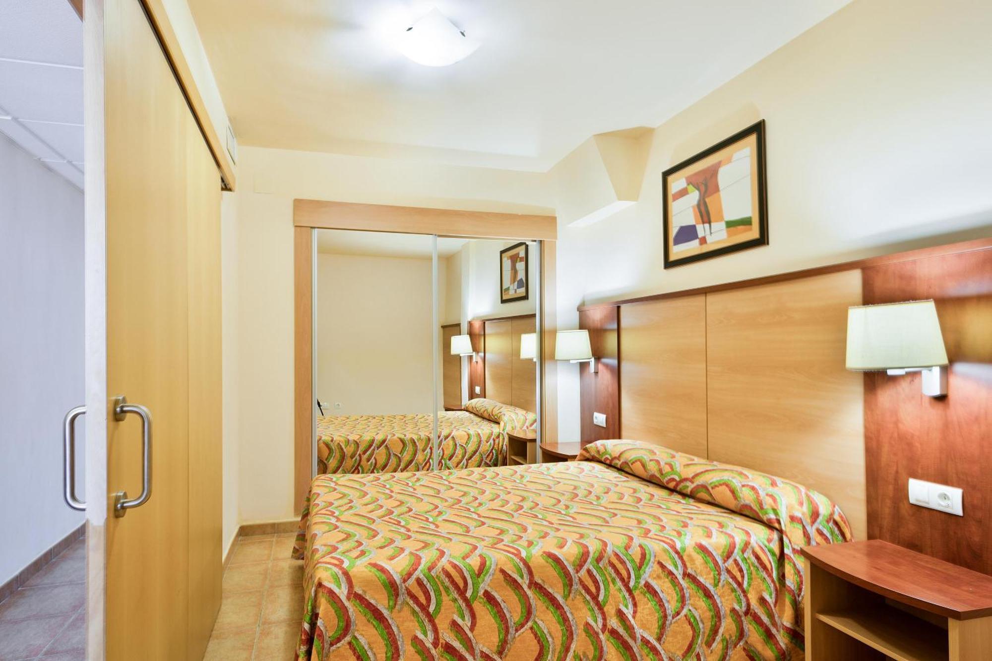 Apartamentos Best Alcazar La Herradura  Eksteriør billede