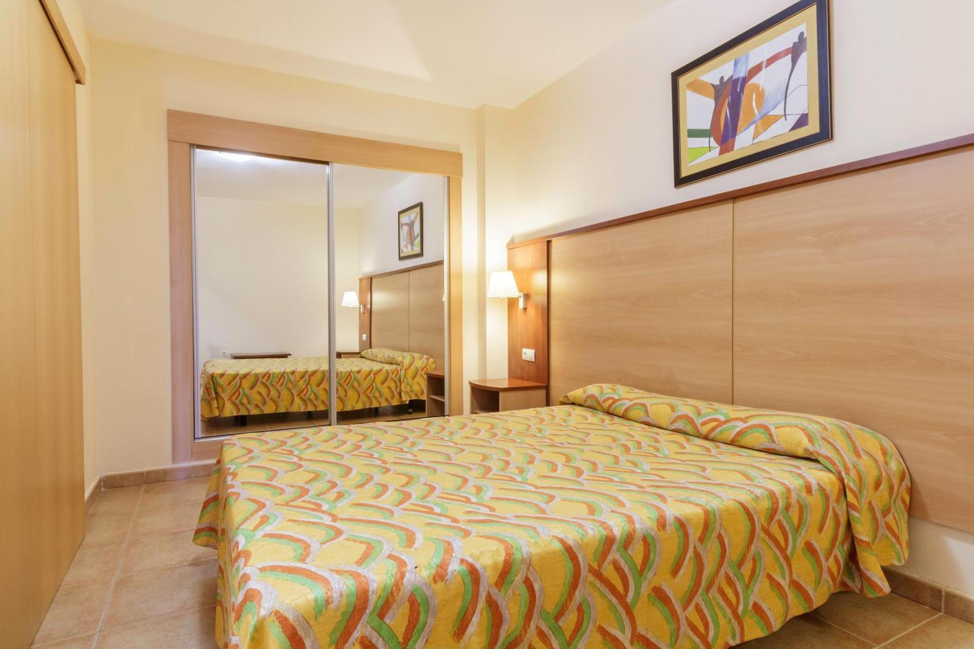 Apartamentos Best Alcazar La Herradura  Eksteriør billede