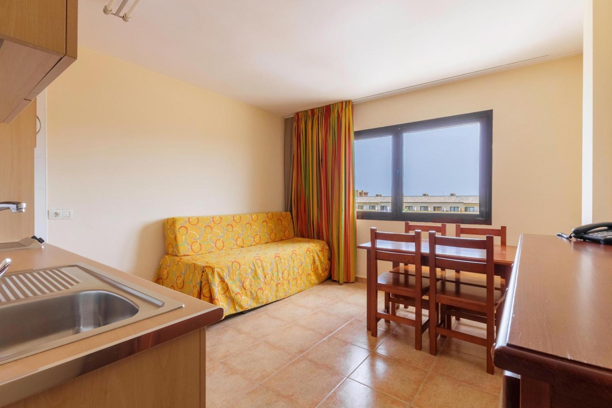 Apartamentos Best Alcazar La Herradura  Eksteriør billede